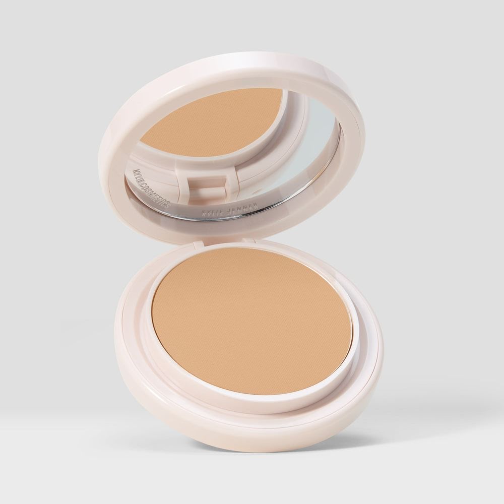 Kylie’s Soft Glam Look Bundle
