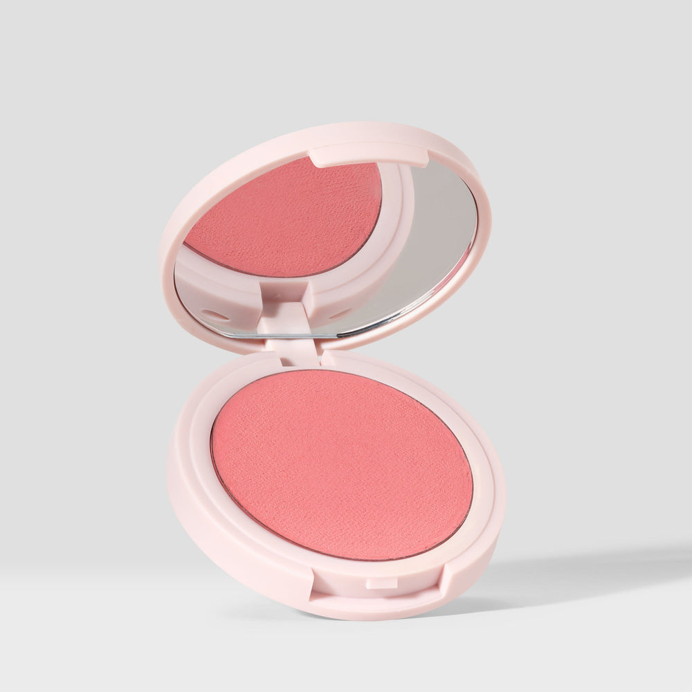 Kylie’s Peachy Glow Look Bundle
